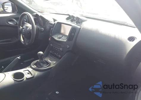 2019 Nissan 370Z Nismo z USA, uszkodzony, nr VIN JN1AZ4EH1KM422566